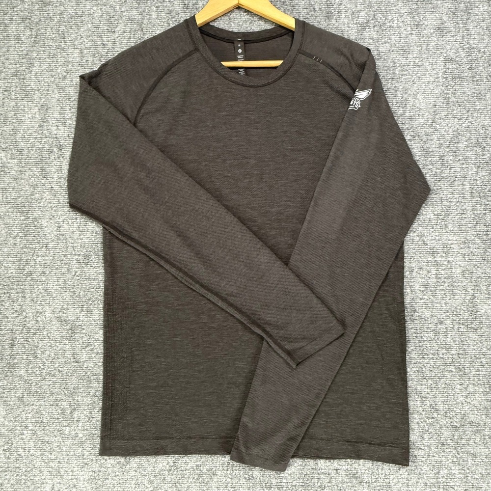 Lululemon Metal Vent Tech 2.0 Charlotte Hornets NBA Men's Medium Long Sleeve